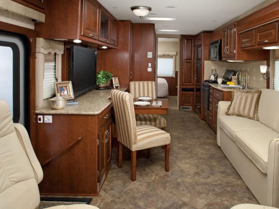 Интерьер Newmar Bay Star 2011 года  (фото 3 из 3)
